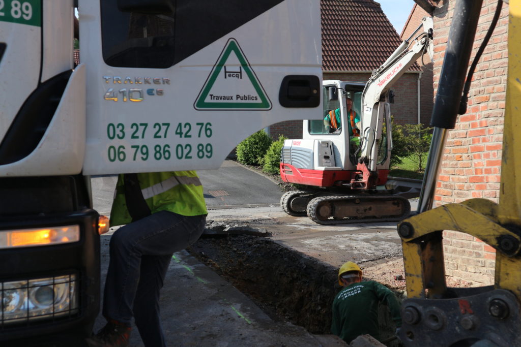 Hecq TP (Travaux Publics) 59 - aménagement extérieur - assainissement - Maubeuge Valenciennes Cambrai