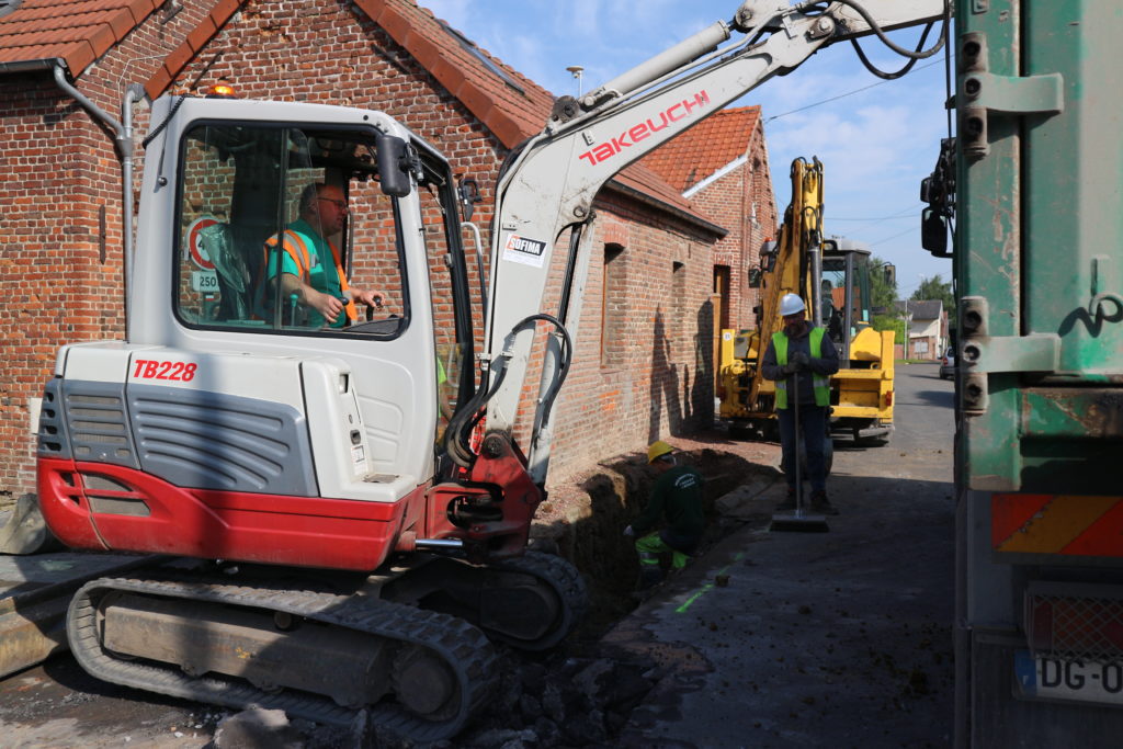 Hecq TP (Travaux Publics) 59 - aménagement extérieur - assainissement - Maubeuge Valenciennes Cambrai